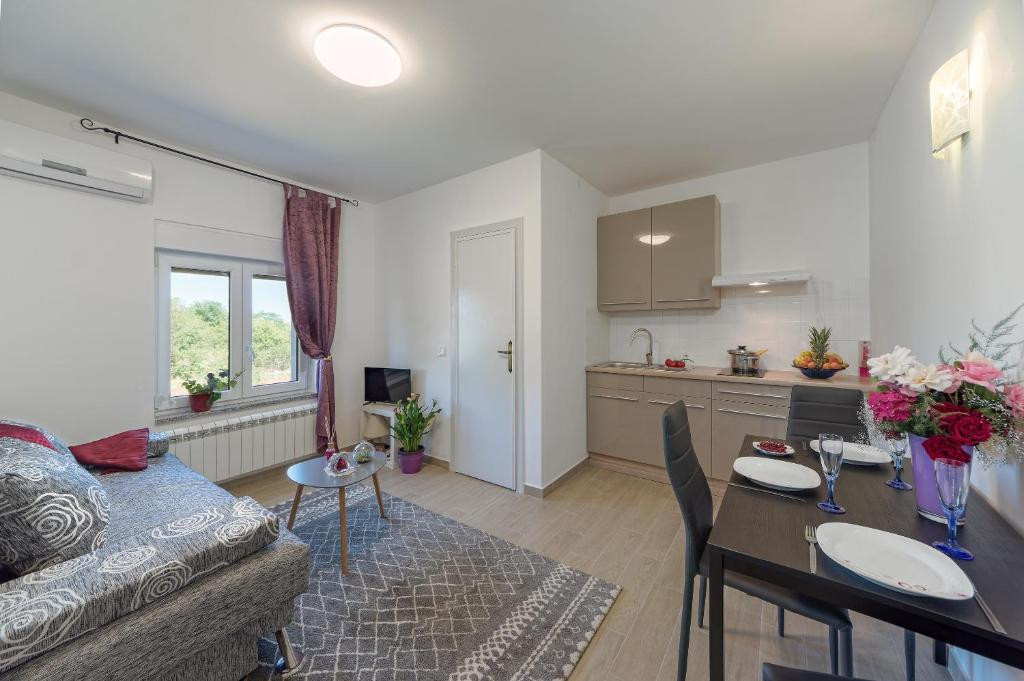 Apartments Lavander - A blend of nature and comfort — a perfect holiday in Pula, Apartman Lavander  Pula